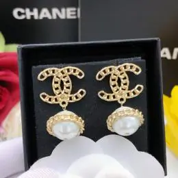 chanel boucles doreilles pour femme s_123a60b